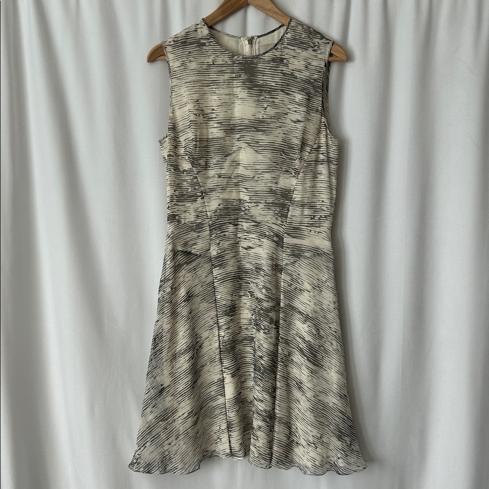 Jason Wu Resort 2015 Ivory/Grey Silk Abstract Sleeveless Dress **Size 10** 🌺🌺